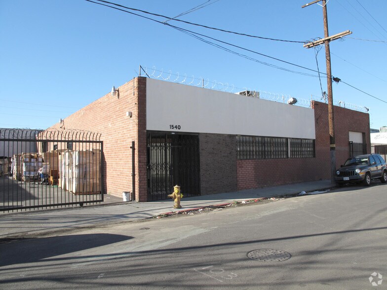 1540 E 25th St, Los Angeles, CA à vendre - Photo du bâtiment - Image 3 de 5