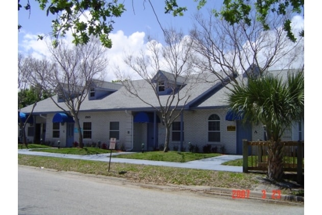 1565 Sarno Rd, Melbourne, FL for lease Primary Photo- Image 1 of 23