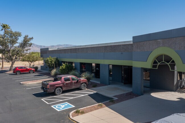 Plus de détails pour 1601 S Pantano Rd, Tucson, AZ - Local d'activités à louer
