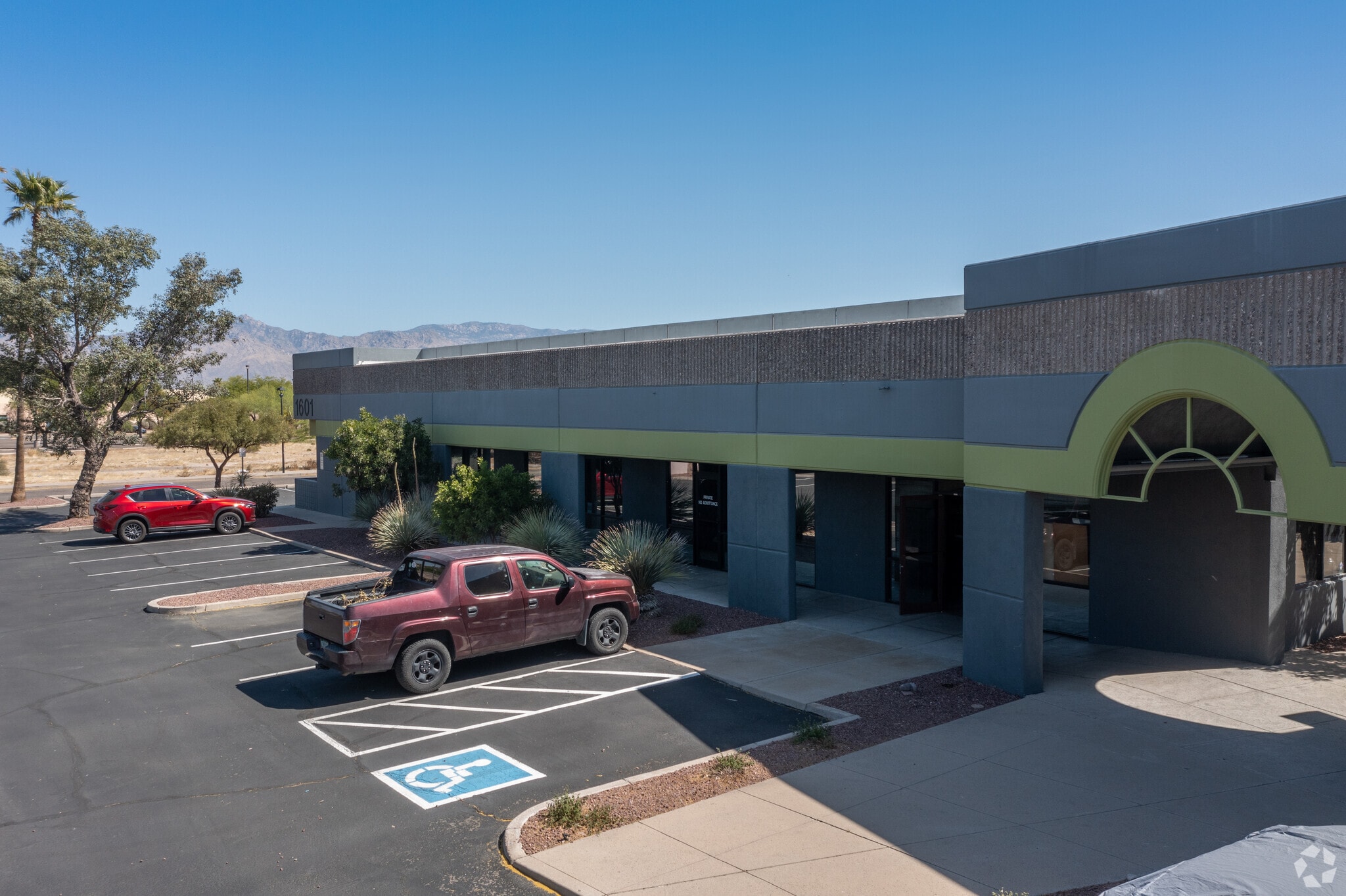 1601 S Pantano Rd, Tucson, AZ for lease Building Photo- Image 1 of 5