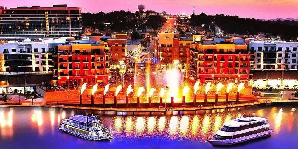 100 Branson Landing Blvd, Branson, MO for lease Building Photo- Image 1 of 3