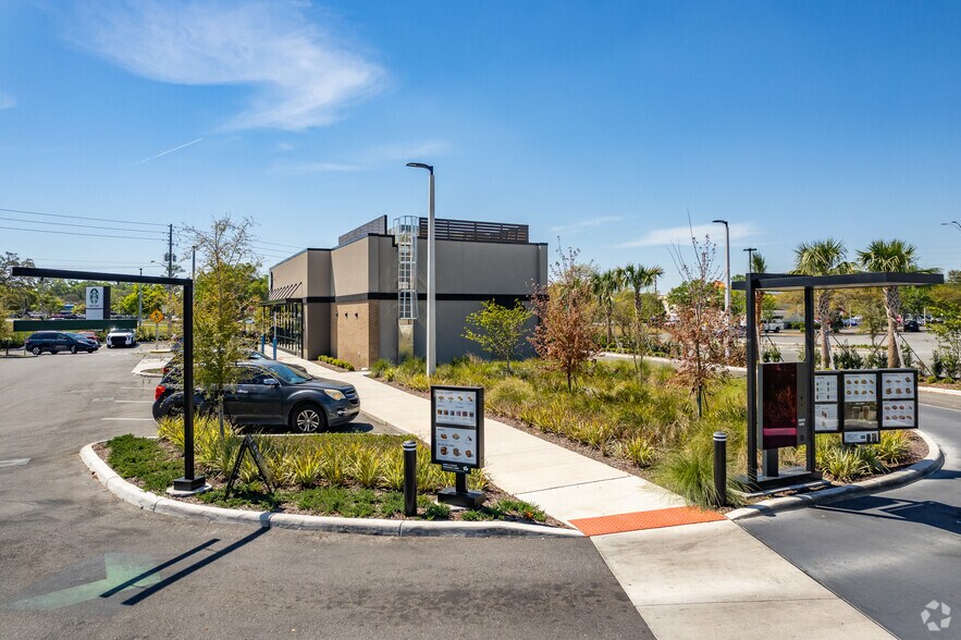 3727 E Silver Springs Blvd, Ocala, FL à vendre - Photo du bâtiment - Image 2 de 5