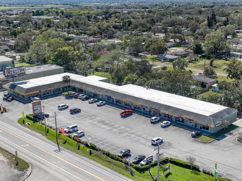 1515 S Combee Rd, Lakeland, FL à louer - Photo du bâtiment - Image 2 de 2