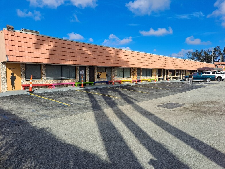 3400 NW 135th St, Opa Locka, FL for lease - Building Photo - Image 2 of 15