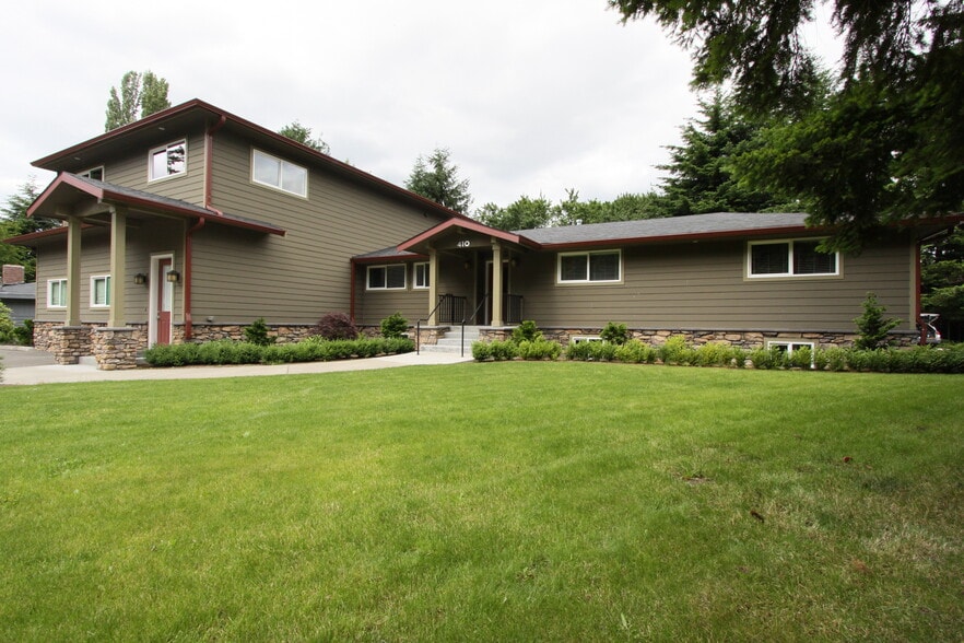 410 Newport Way, Issaquah, WA for lease - Building Photo - Image 3 of 3