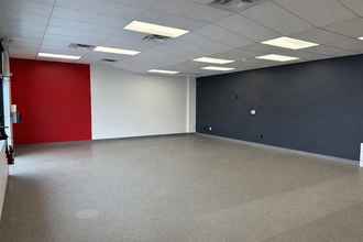 5034 127 Av, Edmonton, AB à louer Photo intérieure- Image 2 de 2