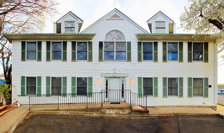 1141 Lincoln Sq, Long Branch, NJ for lease Primary Photo- Image 1 of 4