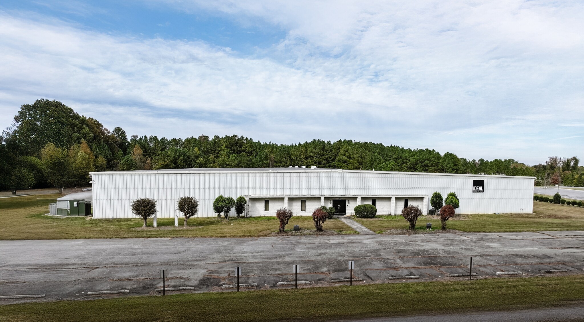 204 W Industry Dr, Oxford, NC for lease Building Photo- Image 1 of 6