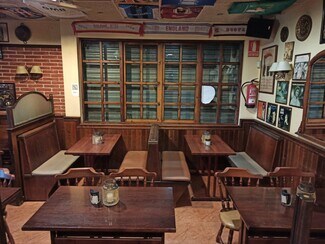 Plus de détails pour Multi-résidentiel à vendre