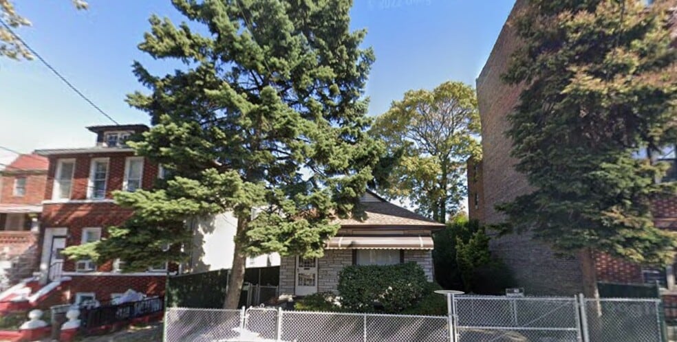 81 E 43rd St, Brooklyn, NY for sale - Primary Photo - Image 3 of 6