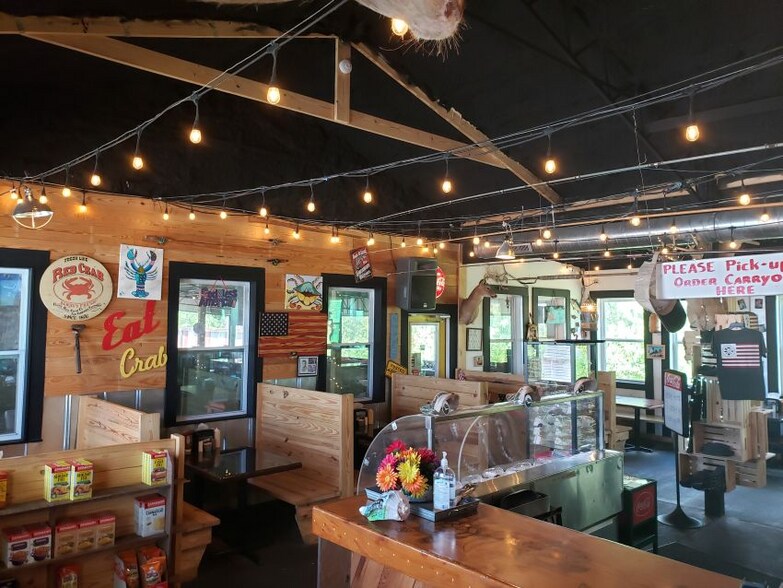 1320 N Tyndall Pkwy, Panama City, FL for sale - Interior Photo - Image 2 of 2