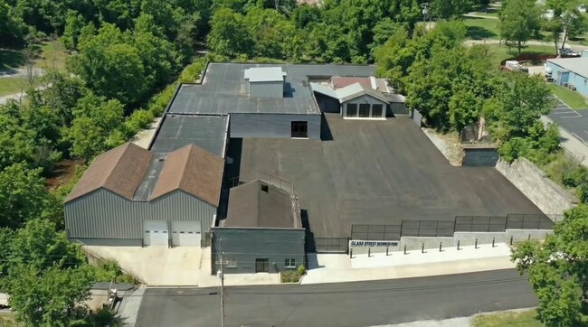 Plus de détails pour 10830 Glass St, North Huntingdon, PA - Industriel à louer