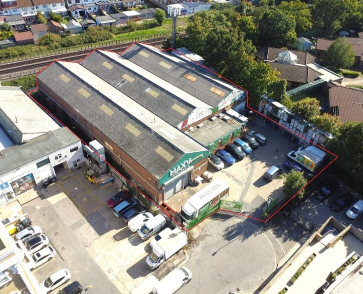 Westmoreland Rd, London for lease - Primary Photo - Image 1 of 5