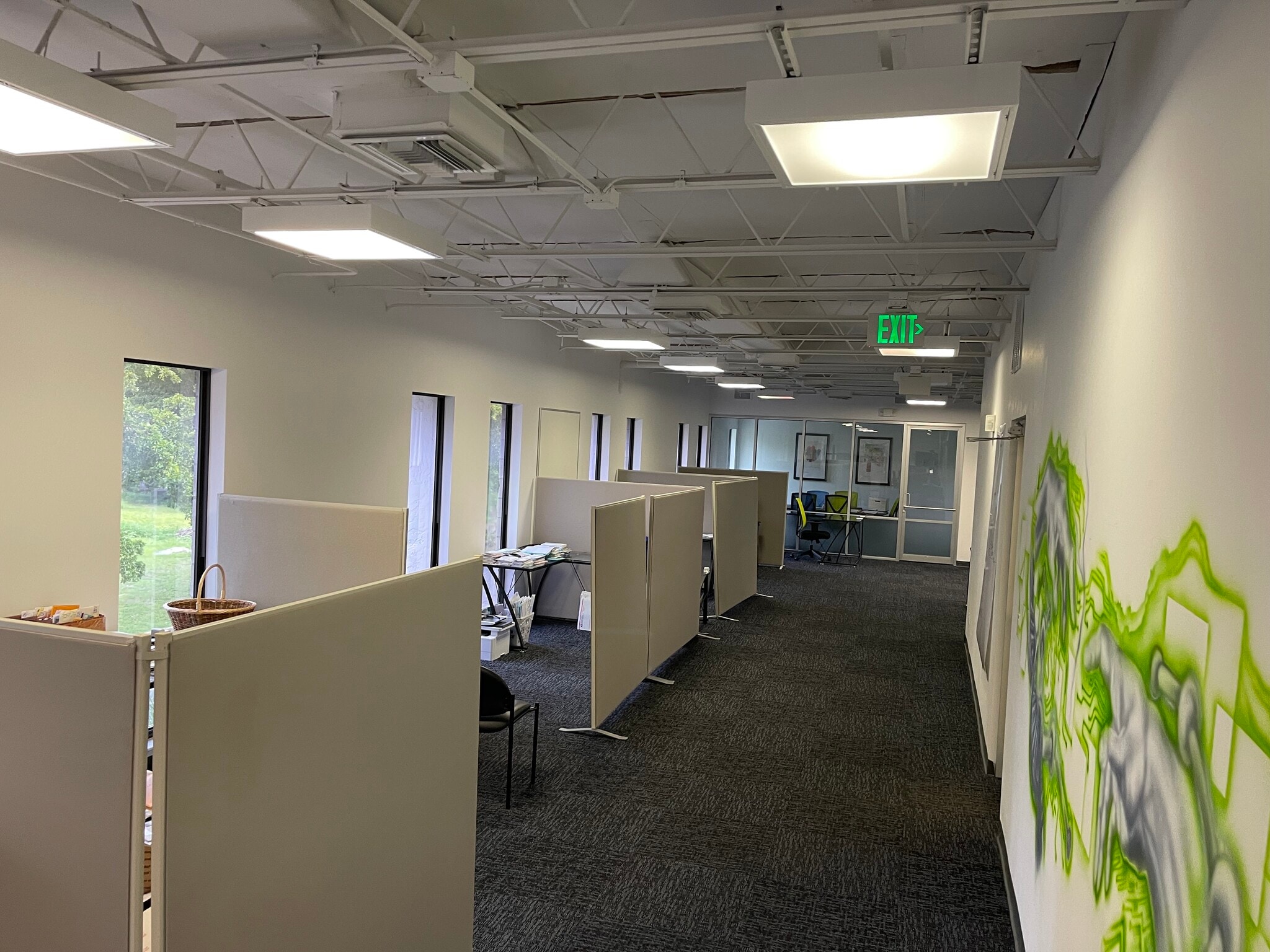 1910 Park Meadows Dr, Fort Myers, FL for sale Interior Photo- Image 1 of 5