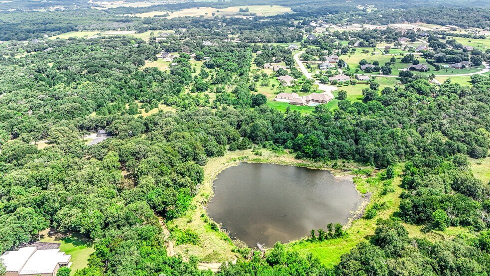 5065 Lemons Rd, Fort Worth, TX à vendre - Photo du bâtiment - Image 3 de 7