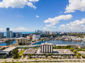 2500 E Hallandale Beach Blvd, Hallandale Beach, FL - Aérien  Vue de la carte - Image1