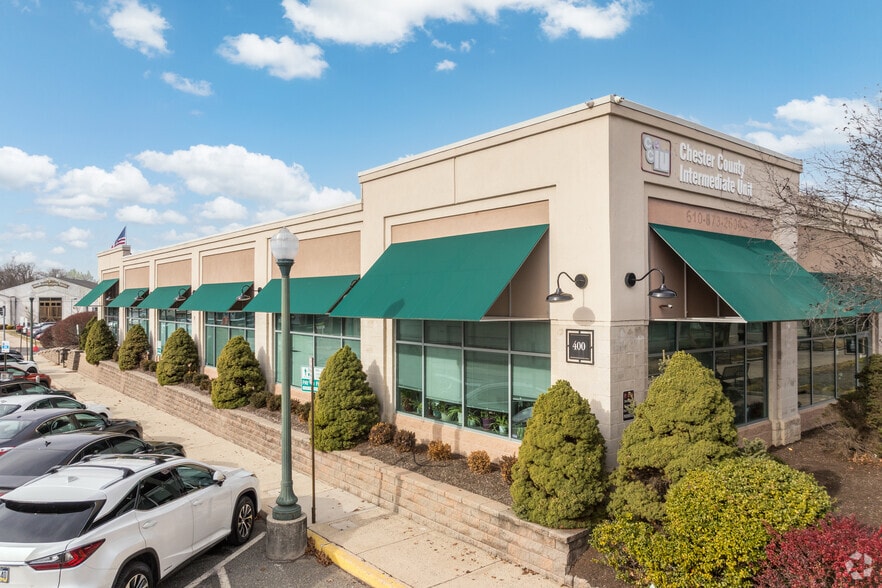 150 E Pennsylvania Ave, Downingtown, PA à vendre - Photo du bâtiment - Image 2 de 4