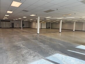 17252 N Village Main Blvd, Lewes, DE for lease Interior Photo- Image 2 of 2