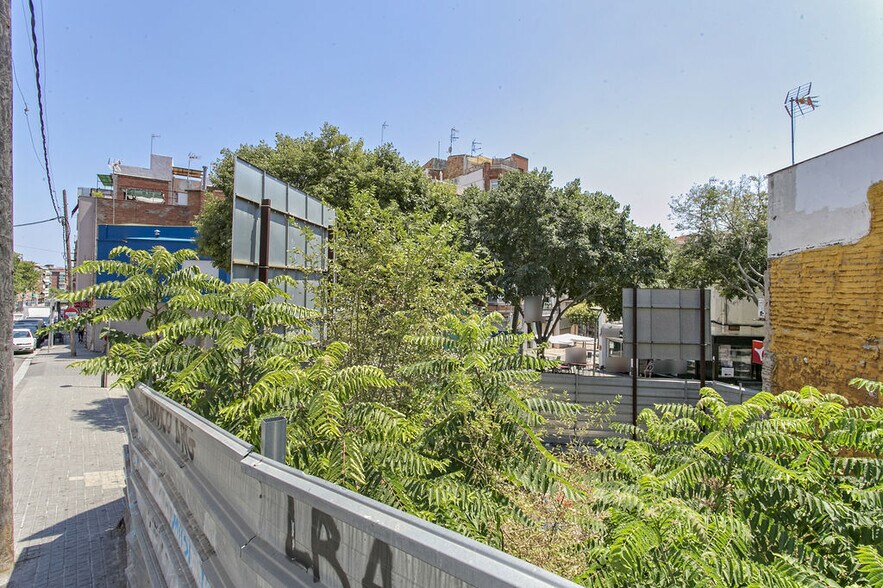 Terrain dans Badalona, Barcelona à vendre - Photo du bâtiment - Image 3 de 8