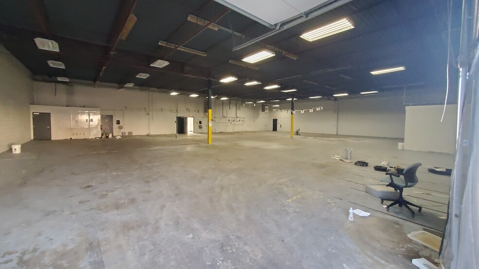 1503-1505 Alum Creek Dr, Columbus, OH for sale - Interior Photo - Image 3 of 19