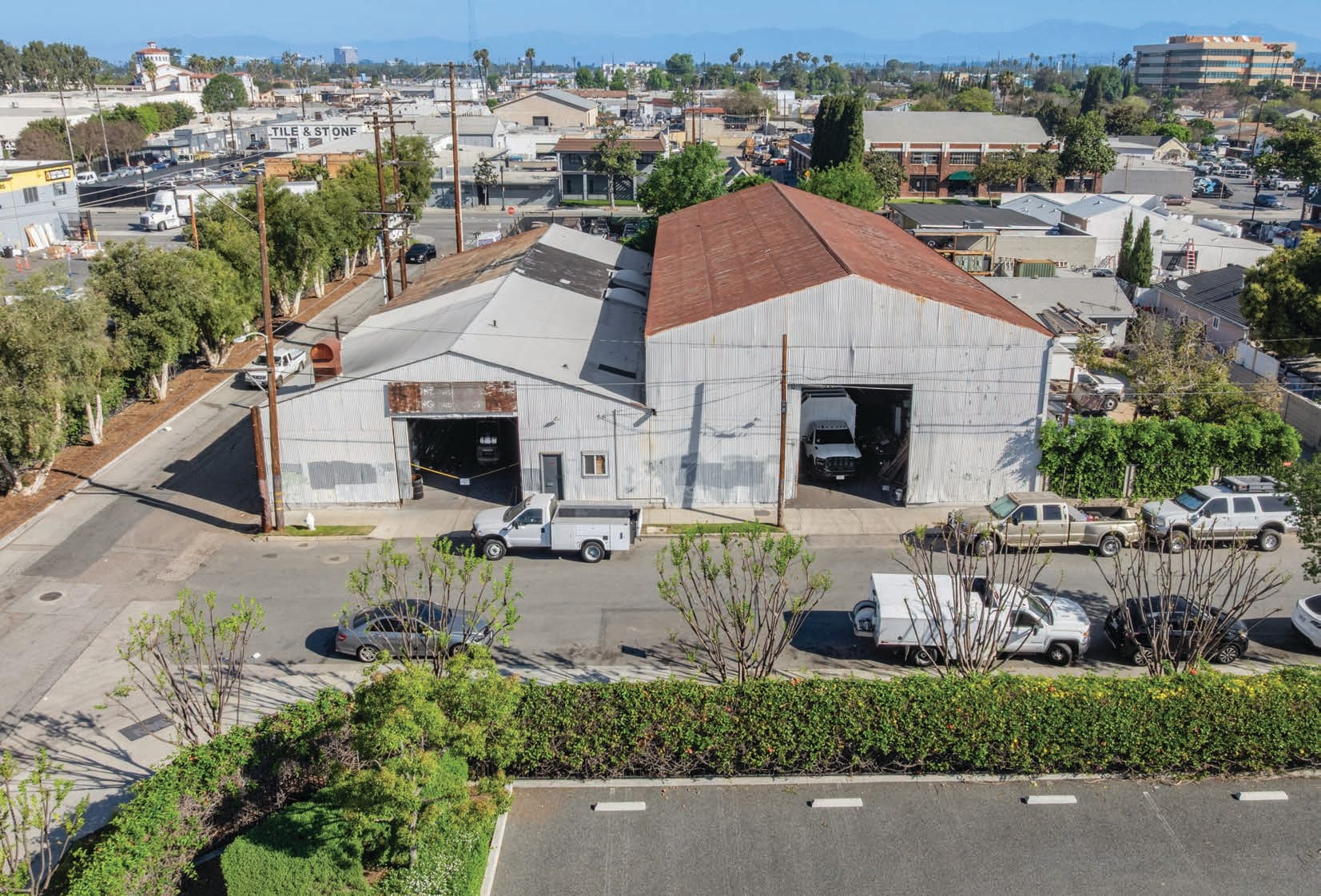 1101-1105 E 3rd St, Santa Ana, CA à vendre Photo du bâtiment- Image 1 de 8