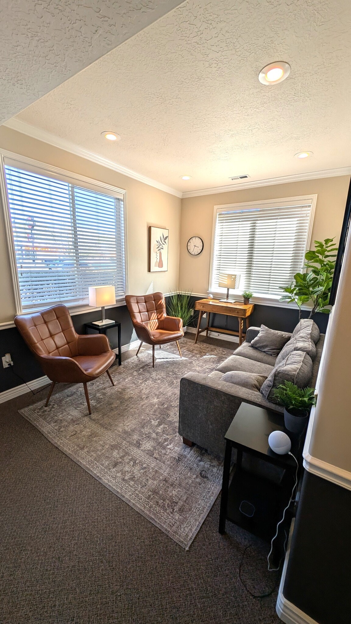 5089-5153 S 1500 W, Ogden, UT for lease Interior Photo- Image 1 of 9