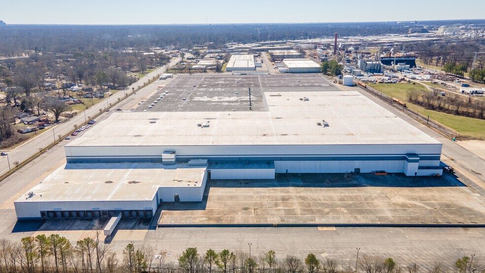 3456 Meyers Rd, Memphis, TN à louer - Photo du bâtiment - Image 2 de 15