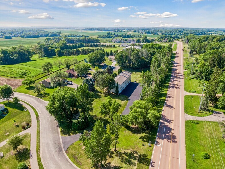 417 Hunter Dr, Watertown, MN à vendre - Aérien - Image 2 de 11