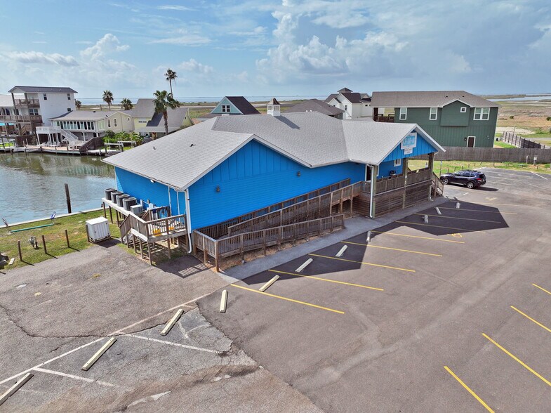 210 Gulf Gate Blvd, City By The Sea, TX à vendre - Photo du bâtiment - Image 3 de 5