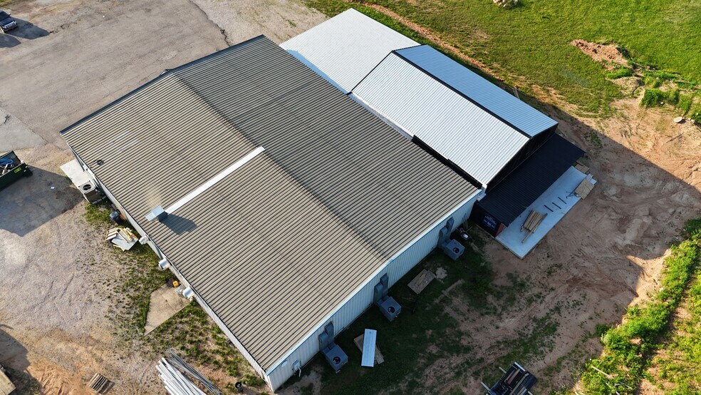 25 Commercial Dr, Van Buren, MO à vendre - Photo du bâtiment - Image 3 de 12