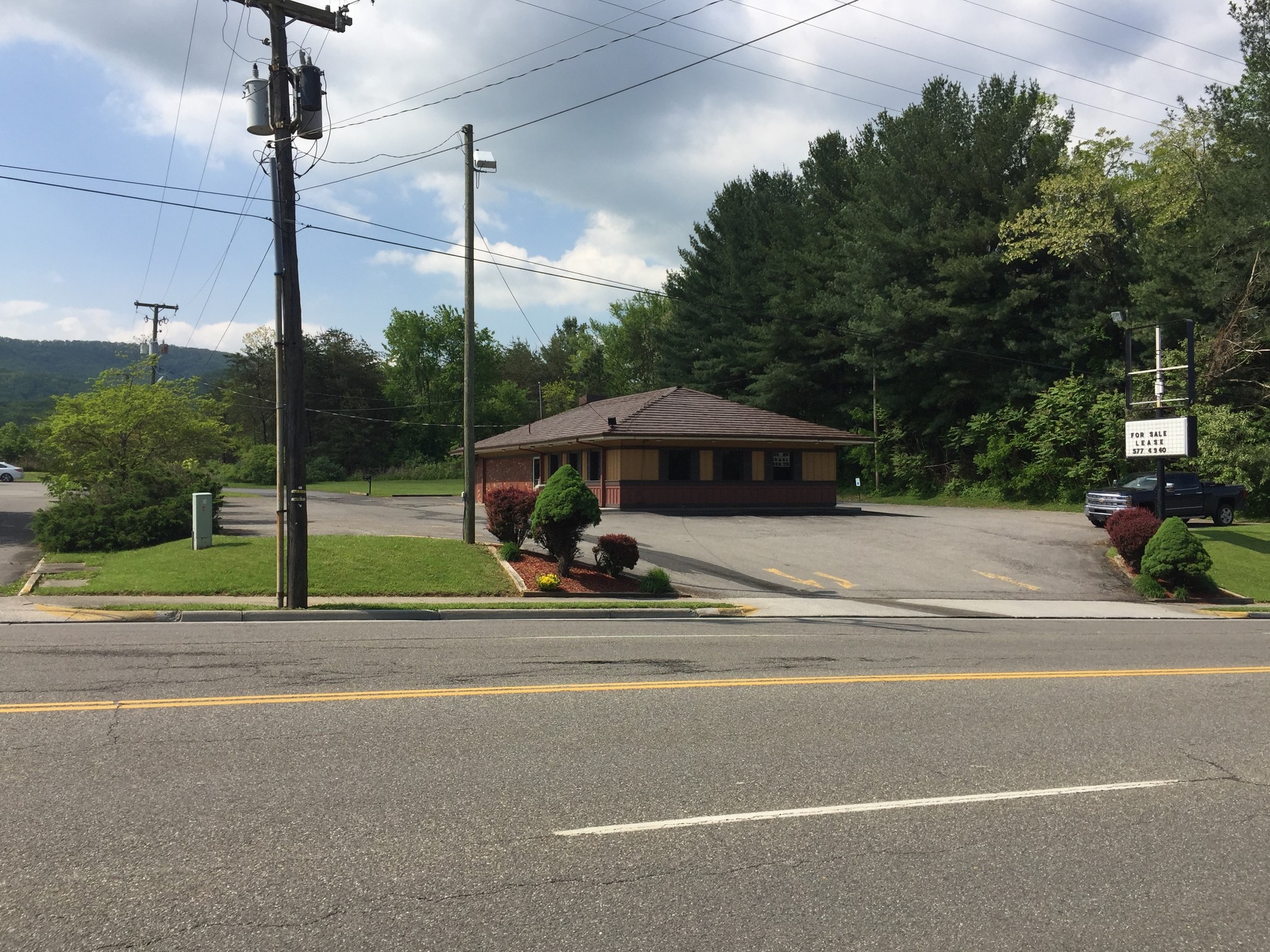 914 E Main St, Pulaski, VA for sale Building Photo- Image 1 of 1