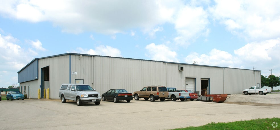 801 Prosper St, De Pere, WI for lease - Building Photo - Image 3 of 7