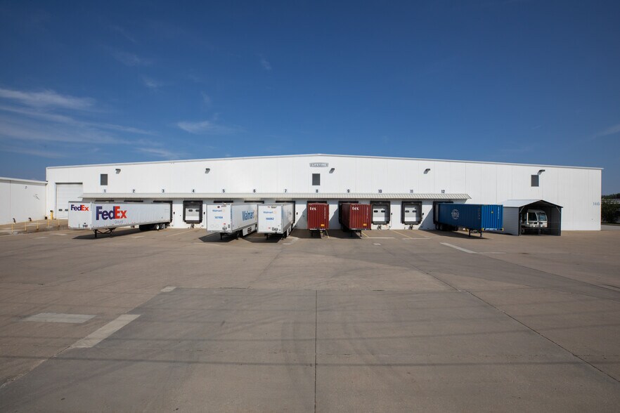 1445 Saline St, North Kansas City, MO for sale - Building Photo - Image 2 of 12