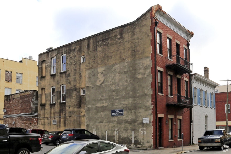 306 W State St, Savannah, GA à vendre - Photo du bâtiment - Image 1 de 6