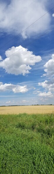 20375 18 St NW, Edmonton, AB à vendre - Photo du bâtiment - Image 3 de 5