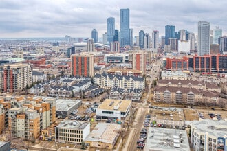 11104 102 Av NW, Edmonton, AB - Aerial  map view