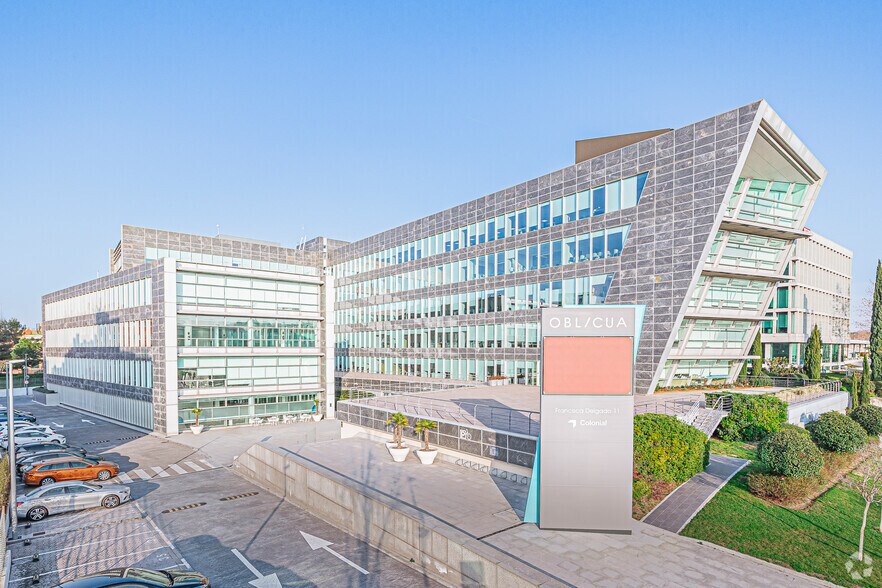 Calle Francisca Delgado, 11, Alcobendas, Madrid à louer - Photo du bâtiment - Image 3 de 21