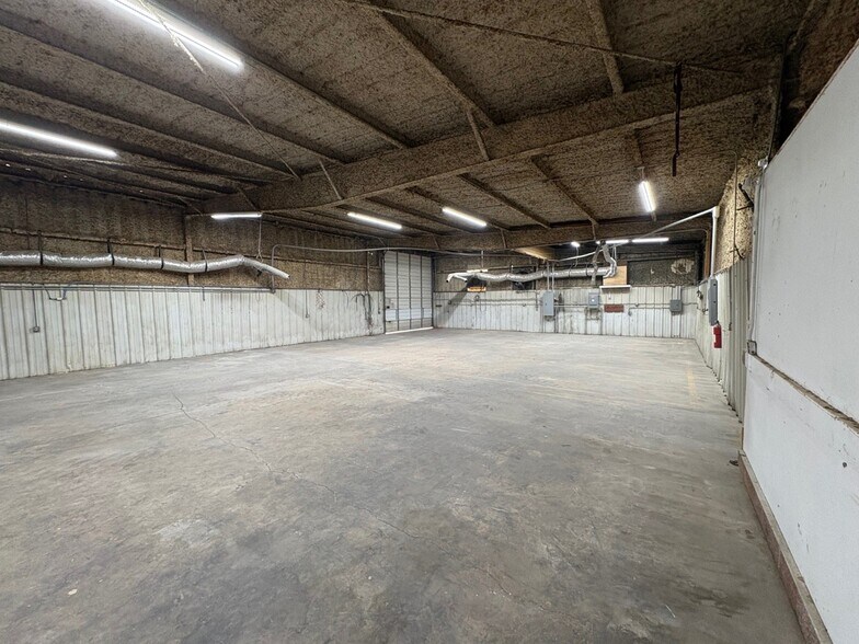 10130 Talley Ln, Houston, TX à louer - Photo du bâtiment - Image 2 de 8