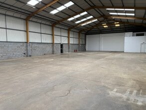 Rivermead Rd, London for lease Interior Photo- Image 2 of 3