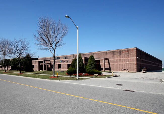 Plus de détails pour 275 Finchdene Sq, Toronto, ON - Industriel à vendre