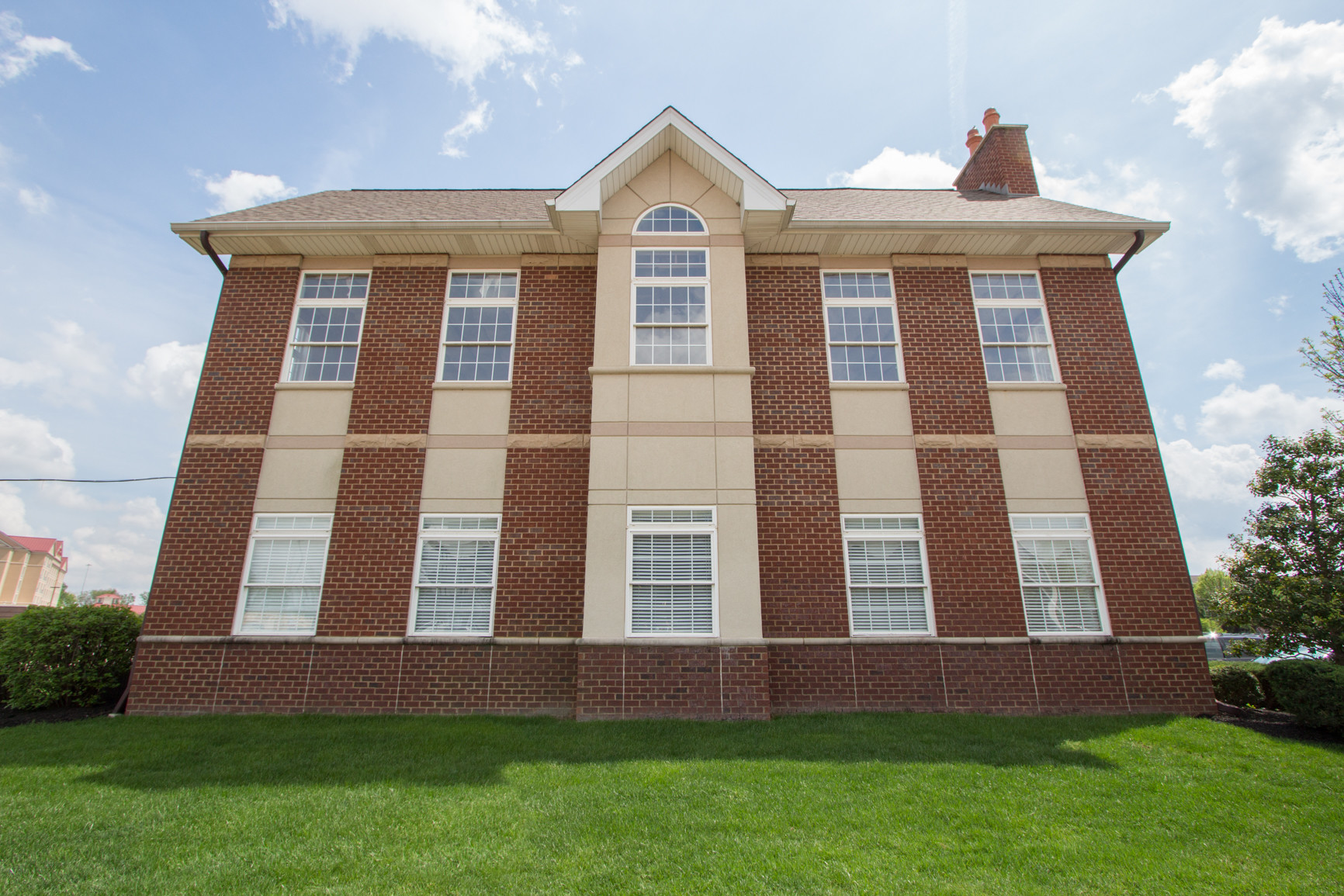 9720 Park Plaza Ave, Louisville, KY for sale Building Photo- Image 1 of 1