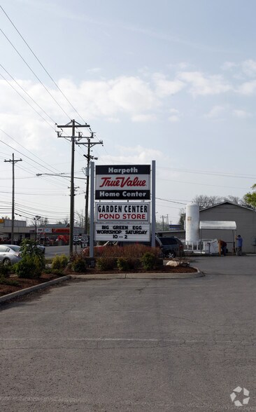 203 Downs Blvd, Franklin, TN à louer - Photo du bâtiment - Image 2 de 3