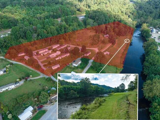 Plus de détails pour 371 Riverview Dr, Waynesville, NC - Multi-résidentiel à vendre