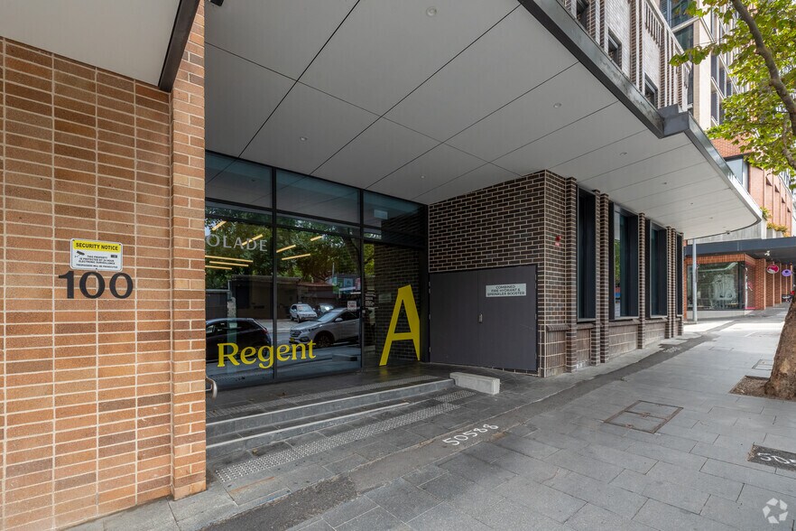100 Regent St, REDFERN à louer - Photo du bâtiment - Image 3 de 6