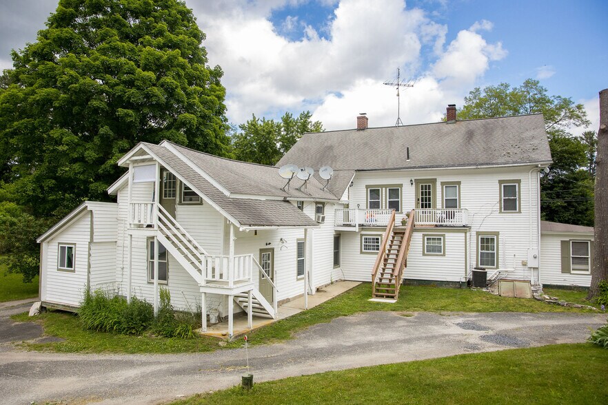 227 Egremont Plain Rd, North Egremont, MA à vendre - Photo du bâtiment - Image 2 de 39