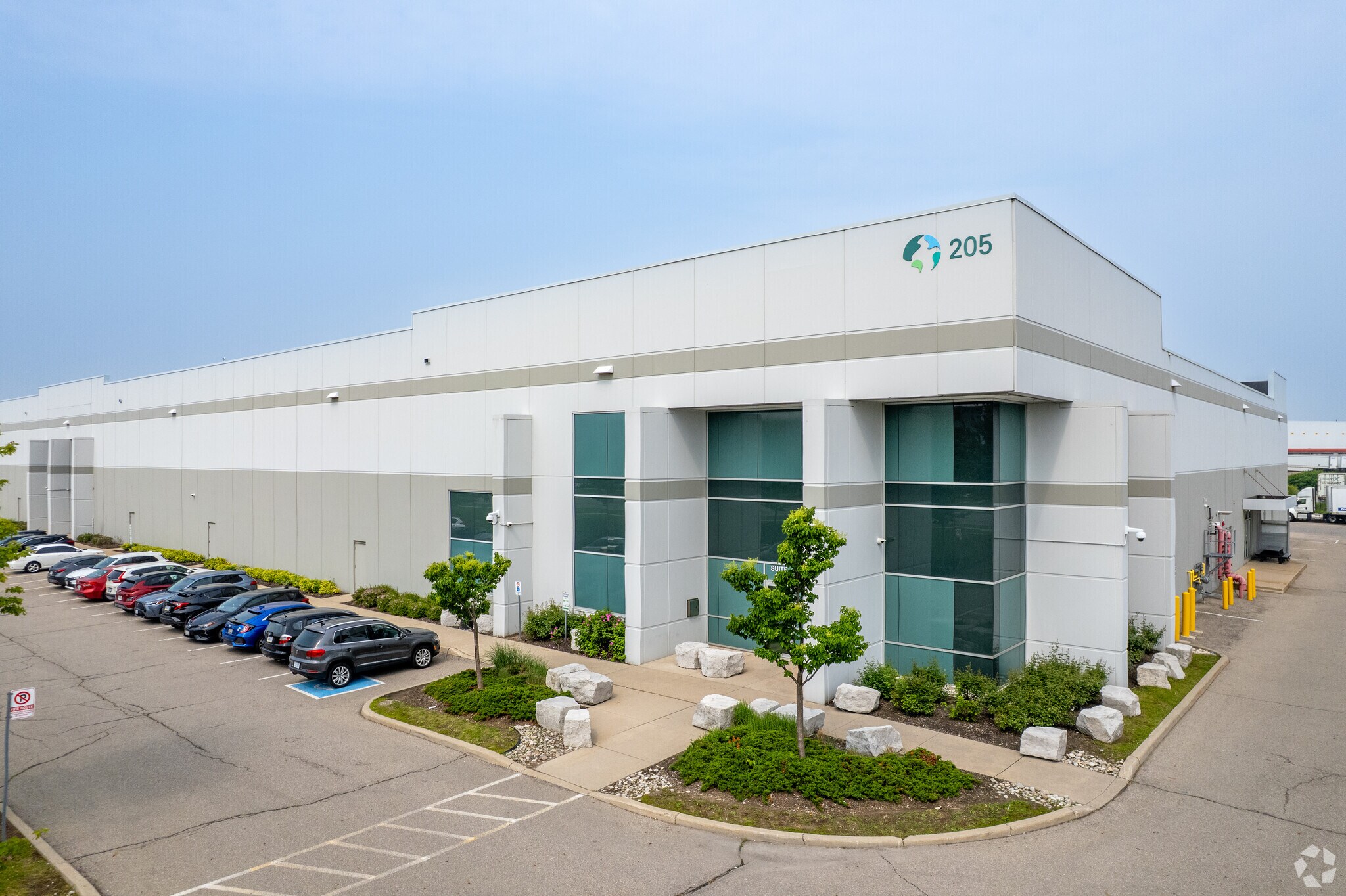 205 Courtneypark Dr W, Mississauga, ON for sale Building Photo- Image 1 of 1