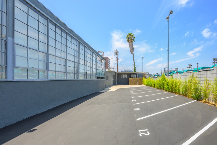 11751 Mississippi, Los Angeles, CA for lease - Building Photo - Image 3 of 4