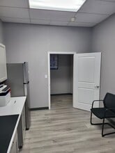 4665-4749 66th St N, Saint Petersburg, FL for lease Building Photo- Image 1 of 15