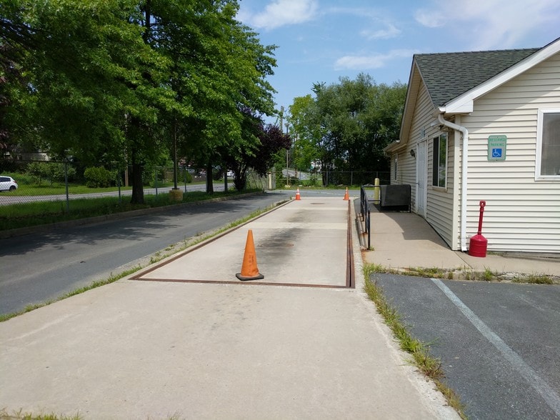 1106 River Rd, New Windsor Township, NY à vendre - Photo du bâtiment - Image 3 de 13