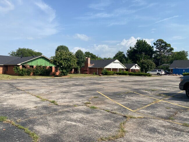 Plus de détails pour 5512 S Western Ave, Oklahoma City, OK - Bureau à vendre